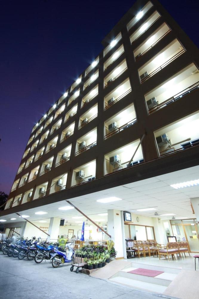 P.A. Place Hotel Nakhon Sawan Zewnętrze zdjęcie
