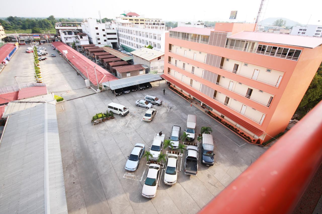 P.A. Place Hotel Nakhon Sawan Zewnętrze zdjęcie