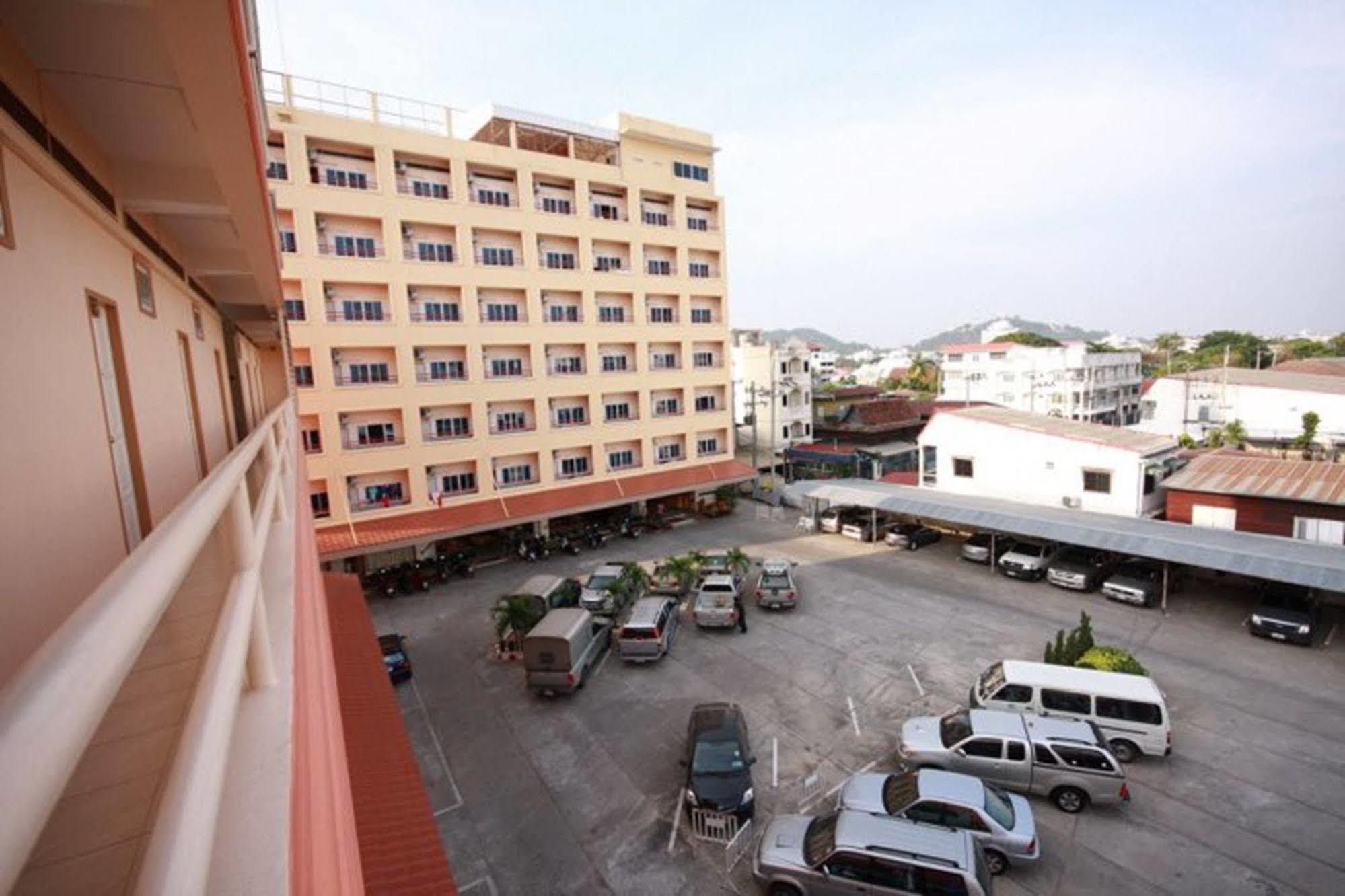 P.A. Place Hotel Nakhon Sawan Zewnętrze zdjęcie