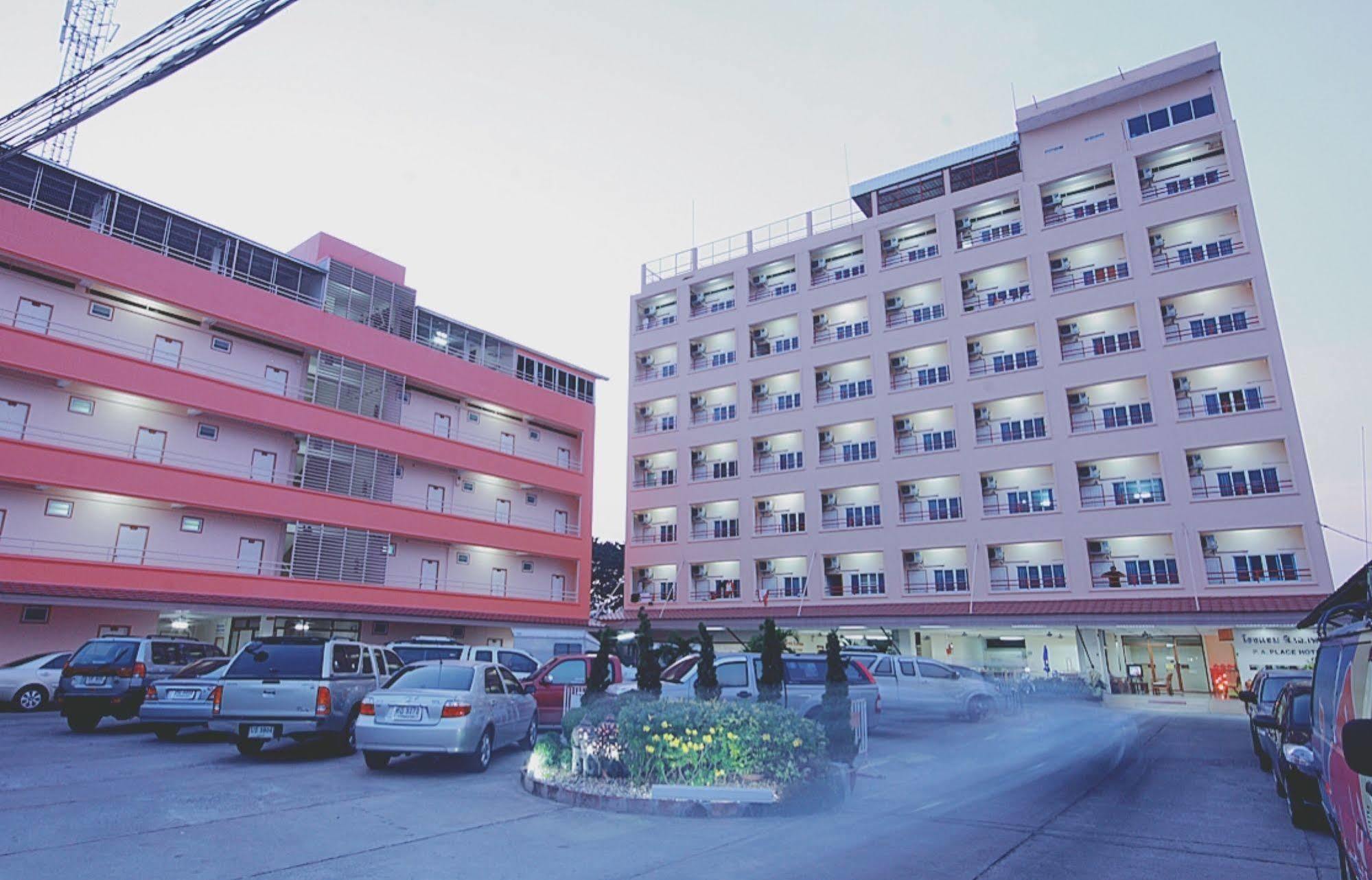 P.A. Place Hotel Nakhon Sawan Zewnętrze zdjęcie